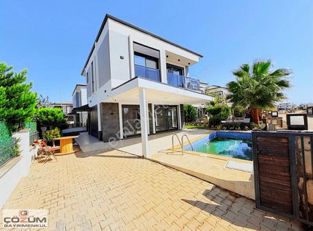 Bölgenin En Uygun Havuzlu Tam Müstakil Villası !!!