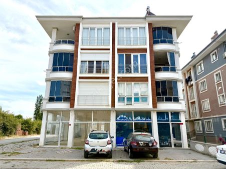 ▶ ▶akçay Körfez'den Ön Cephe Ara Kat Doğalgazlı 2+1 Satılık Daire