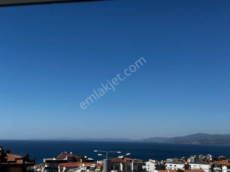 Kuşadası Ege Mah. Havuzlu Sitede Full Yeni Tadilatlı Deniz Manzaralı