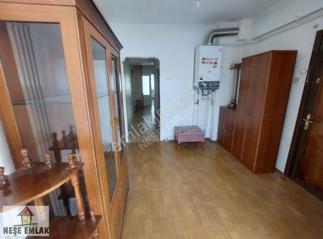 Neşe Emlak''tan...icadiye İlkokulunun Karşısında Aydınlık Ferah