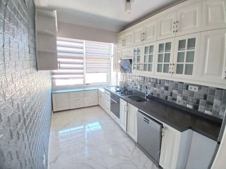 Polat Emlak..bahçeşehir 2.kısımda Kiralık 3+1 Daire