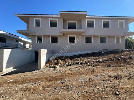 Goldhouse Dan Satılık Esenköy De 1+1 Giriş Kat Fırsat Daire