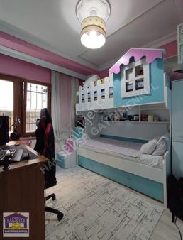 Haksever'den Gazi Mah Merkezi Konumda 2+1 Balkonlu Kot 1 Kiralık