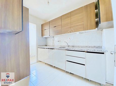 Çayırova Cumhuriyet Mah Göçmen Konutları Kiralık 2+1 Daire