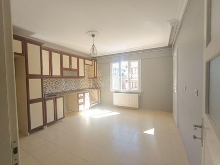 Ayrancılar Pazar Yerinde 2+1 Kiralık Daire Doğalgaz