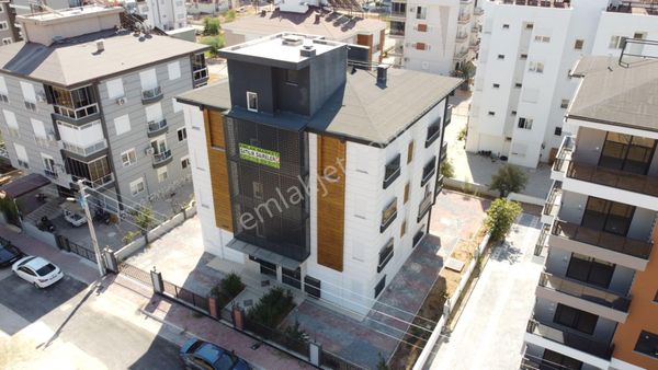 Şehir Hastanesine 10 Dk. Mesafede Komple Satılık Bina