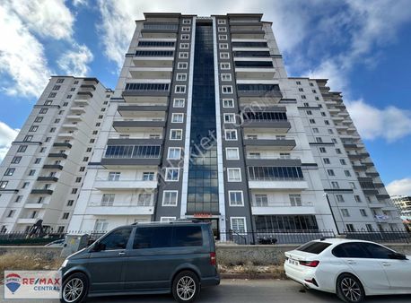 Remax Central'dan Şeyh Ş. Mah.'de Site İçinde 4.5+1 Lüks Daire