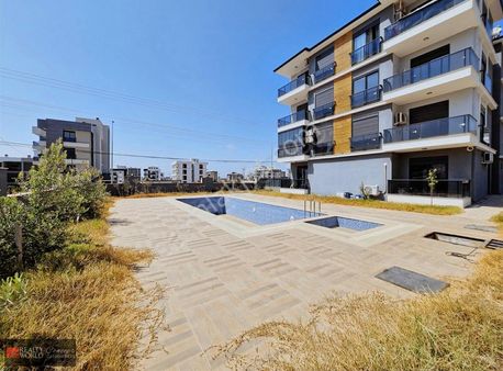 Aksu Altıntaşta Prestijli Lokasyonda 1+1 | İskanlı, Havuzlu
