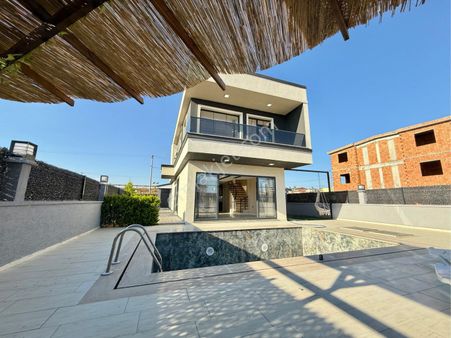 @@seta Grup@@ Denize 500 M Havuzlu Müstakil Otoparklı Yazlık