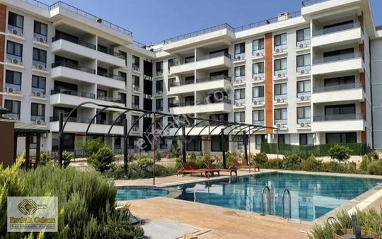 Emlak Odam'dan Havuzlu Eşyalı Kiralık 2+1 Daire