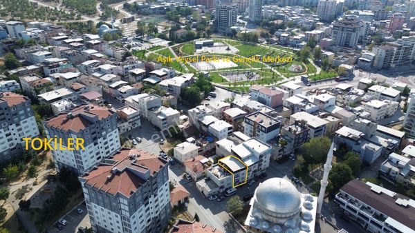 Olivium'dan Yiğitler Mh'de Satılık Üç Katlı Fırsat Müstakil Ev