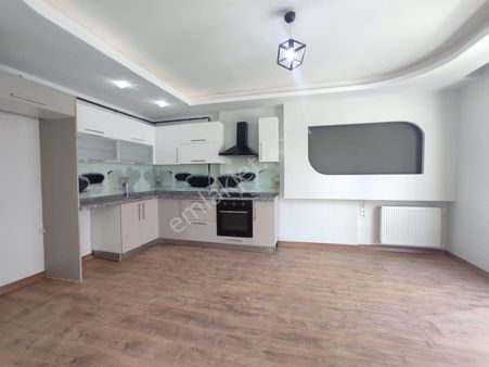 100. Yıl Da 3+1 Kombili 3 Cepheli Düşük Katlı Fırsat Daire