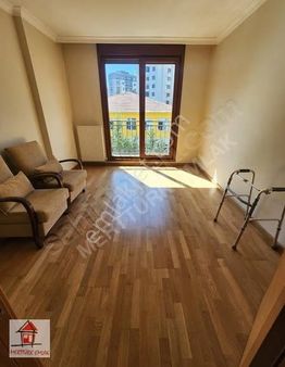 Merttürk Kozyatağıda Genç Ve Bakımlı Binada Ara Kat Lüx Daire !!