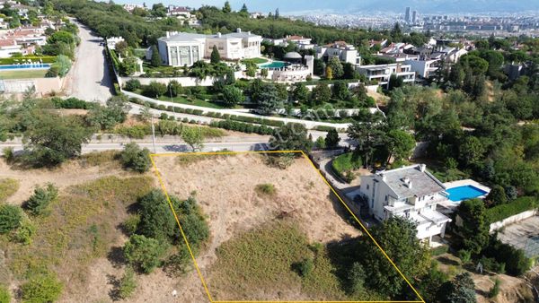 Olivium'dan Bademli Mh'de Satılık Projesi Hazır Ticari + Villa İmarlı Arsa