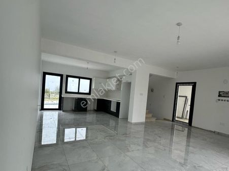 Mağusa Tatlısu'da Satılık 2+1 Ve 3+1 Villalar !!