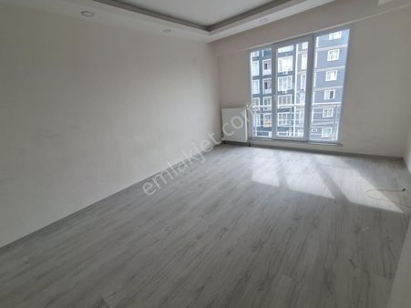 Demirkapıda Kiralık 3+1 Sitede Daire ( Göztepeye Yakın)