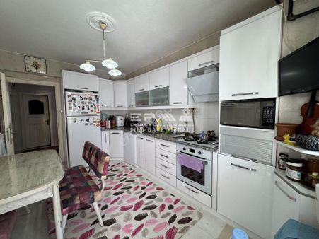 Çorlu Muhittin Net 142 M2 3+1 Ara Kat Güney Batı Cephe Otoparklı