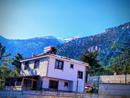 Kar Emlaktan Yeni Konacık Efes Sitesinin Üzerinde 400 M2 Satılık Arsa