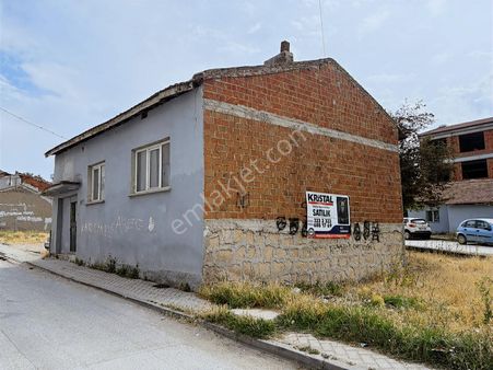 Şirintepe'de Satılık 131 M2 Köşe Arsa