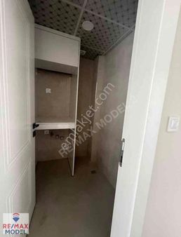 Remax Model'den Bereketler Mevki 3+1 Ara Kat Sıfır Satılık Daire