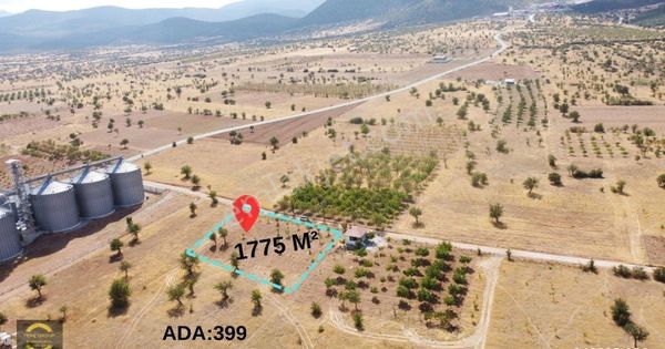 Acıpayam Yassıhüyük Mahallesin'de (1775) M² Mükemmel Lokasyonda Satılık Tarla