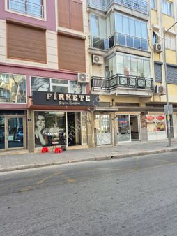 Çarşı Merkezde Hürriyet Cd. Üzerinde 160 M² Satılık Dükkan