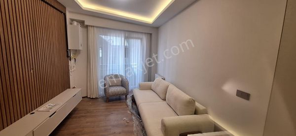 Emlak Dünyasından Beşçeşmelerde Eşyalı 1+1 Satılık Lüks Daire