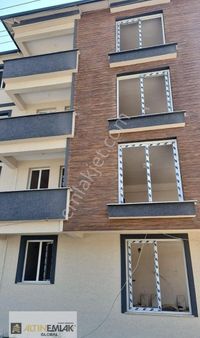 Atatürk Caddesine Yürüyerek 5 Dk.da Yeni Bina