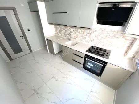 🌀gültaş Emlaktan Akçayda Satılık Denize 300m Asansörlü Ebeveyn Banyolu 2+1daire