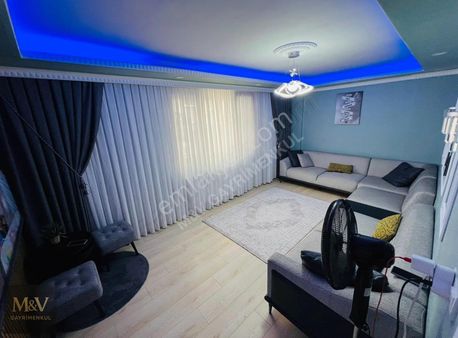 M&v Gayrimenkul'den 50.yıl Mah Camları Yüksek Lüks Bahçe Kat 2+1