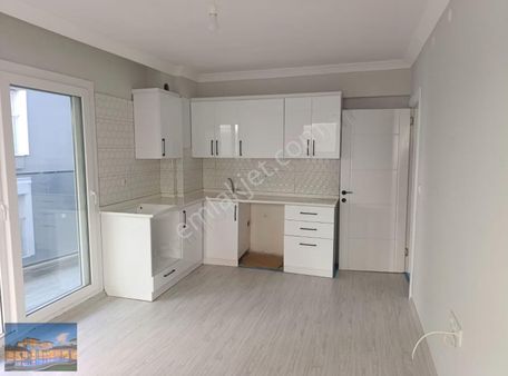 Kuşadası Davutlar Merkezde Satılık 2+1 Daire