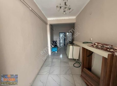 Arnavutköy Taşolukta 1+1 Kiralık Giriş Kat Ayrı Wc Banyo Geniş