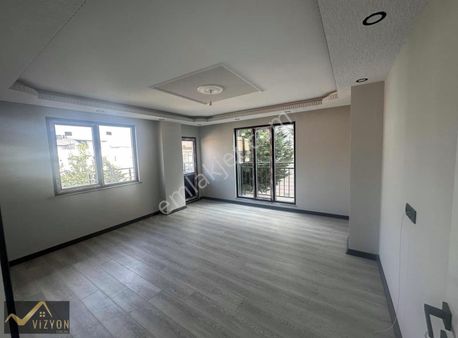 Emek Mahalesin De 3+1 Arakat 130 M2 Metroya Yürüme Mesafesi