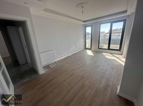 Osmangazi Mah Cadde Üzeri 2+1 90 M2 3. Kat Arakat
