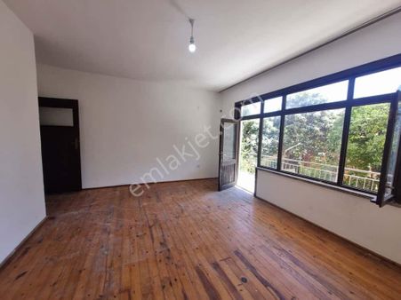 Sugözü Mah. Kütürüp Mevkiinde Kiralık 2+1 Ayrı Mutfak Daire