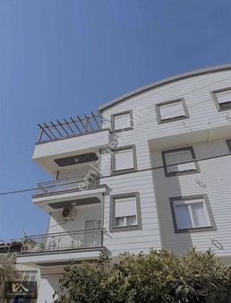 Geniş Teraslı, İki Mutfaklı 5+1 Lüks Daire 250 M²