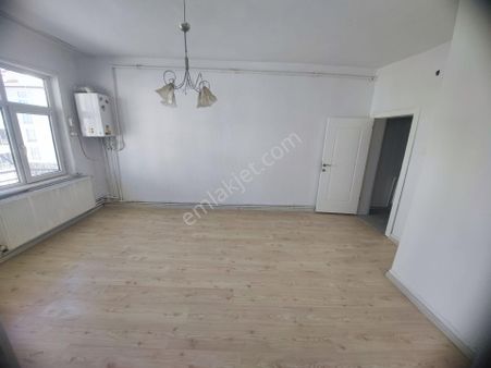 Global'den Hastane Civarında Kiralık 2+1 Daire