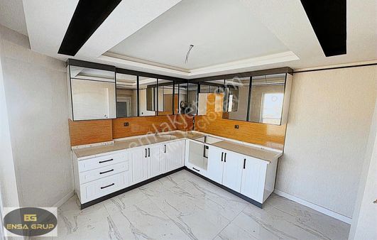 Bağlum Bulvar Yakını İskanı Alınmış Sıfır Binada Ön Cephe 3+1 !