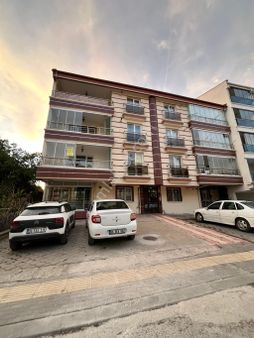 Hüseyingazi Göbekte 1. Katta 3+ 1 Daire