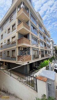 Yuca Emlak Küçükyalıda Merkezi Konumda Eşyalı 2+1 Balkonlu Daire