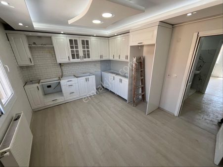 Kırca Emlaktan Satılık İnkılaba Yakın 2+1 Doğalgazlı Daire