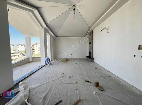 Dialog Skala/ Üçevler'de 3+2 Müstakil Bahçeli Satılık Villa