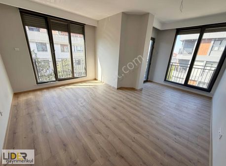 Lider'den İdealtepe Marmaraya Yakın Sıfır 4.kat Ön Cephe 3+1