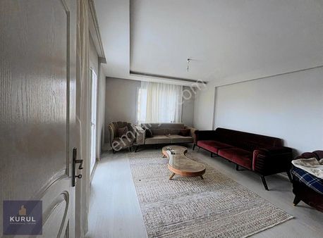 Kurul Gayrimenkulden Bulvar Üzerinde Kiralık 2+1