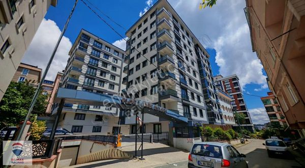 Taşdelen Flora Park Sitesinde 2+1 Kiralık Daire