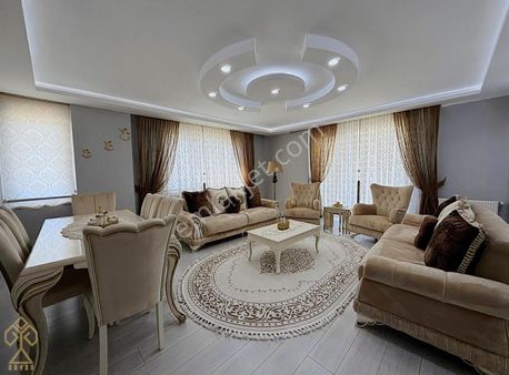 Cennetayağı'nda Satılık 5+1 Dubleks Konfor Ve Prestij Bir Arada