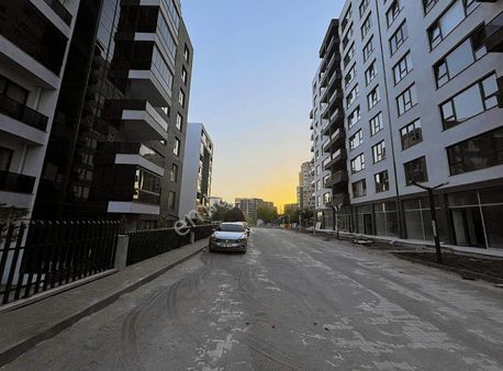 Mehmet Akif Ersoy Mah. Tunç Park Konutlarında Satılık 1+1 Daire