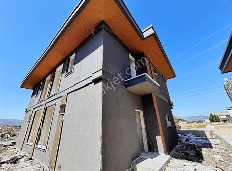 Araç Ve Ev Takasına Uygun Ness Hotel Yanında Satılık 4+1 Villa