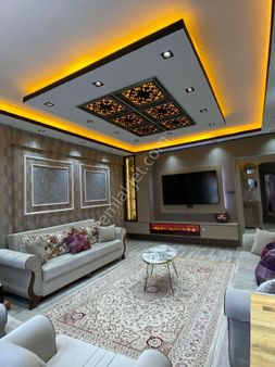 İçi Sıfırdan Yapılı 4 Odalı Arakat Kusursuz Daire Karaköprüde 