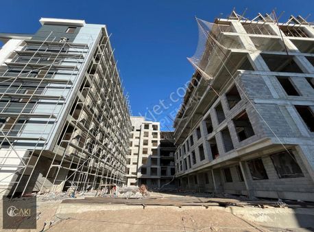 Çakı Yapı Emlaktan Site İçerisinde Satılık 1+1 Daireler